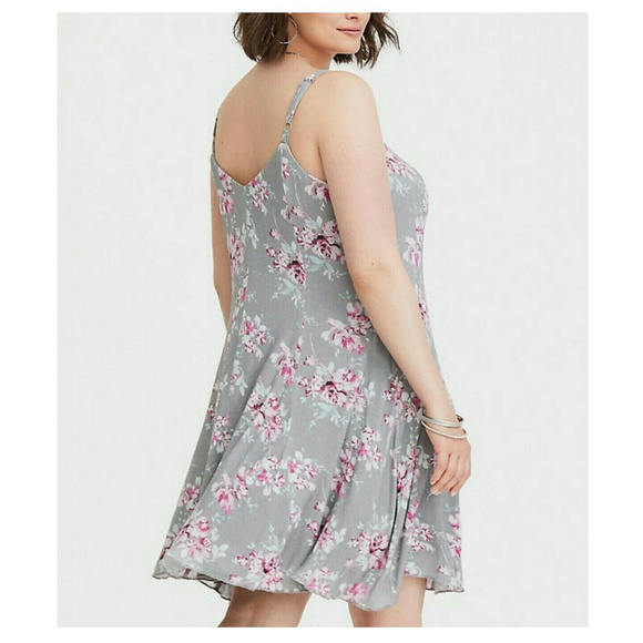 Torrid Swing Dress Grey Floral Size 1X - Picture 3 of 4